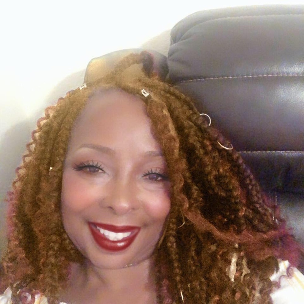 Meet your Posher, Beverly